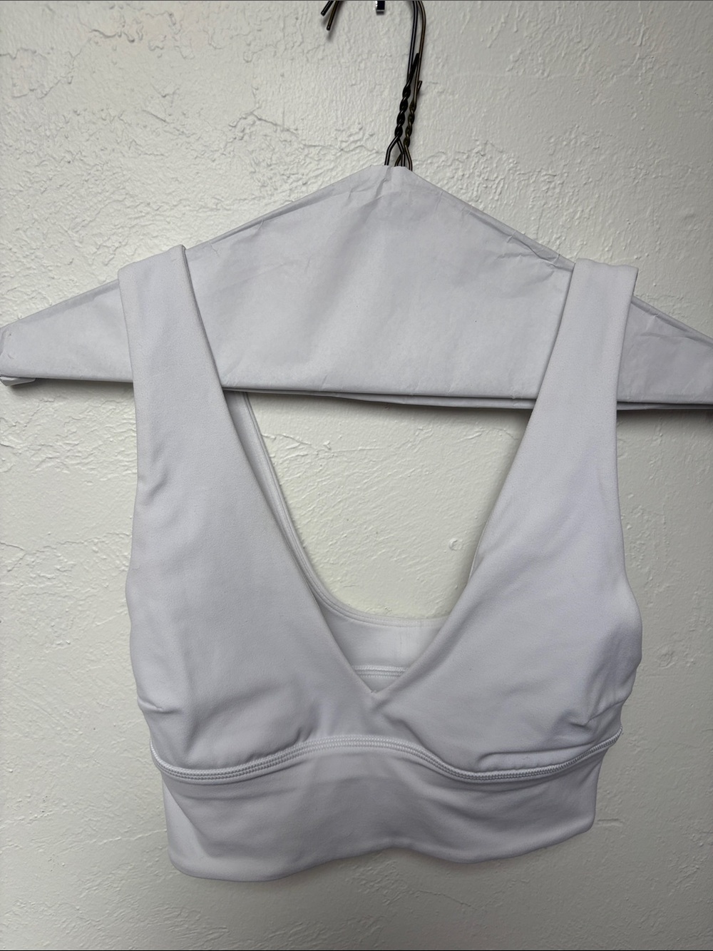 lululemon White V‑Neck Sports Bralette